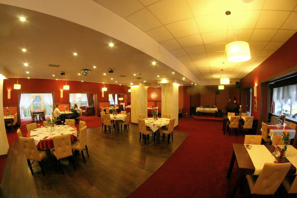 Hotel I Restauracja Złoty Las מראה חיצוני תמונה