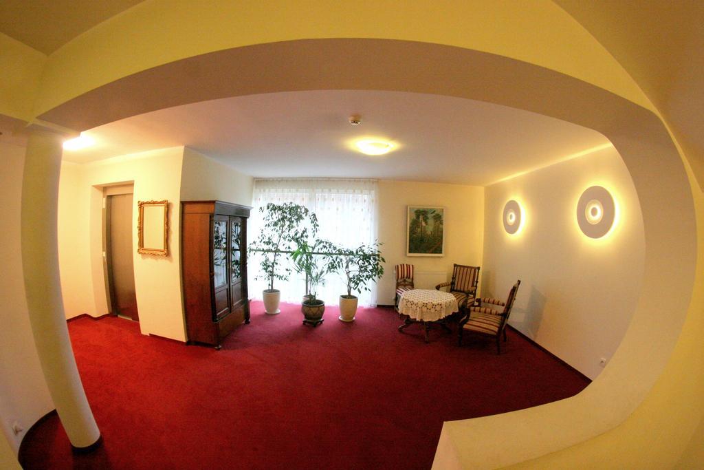 Hotel I Restauracja Złoty Las מראה חיצוני תמונה
