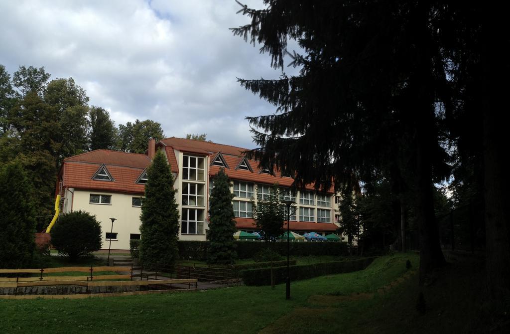 Hotel I Restauracja Złoty Las מראה חיצוני תמונה