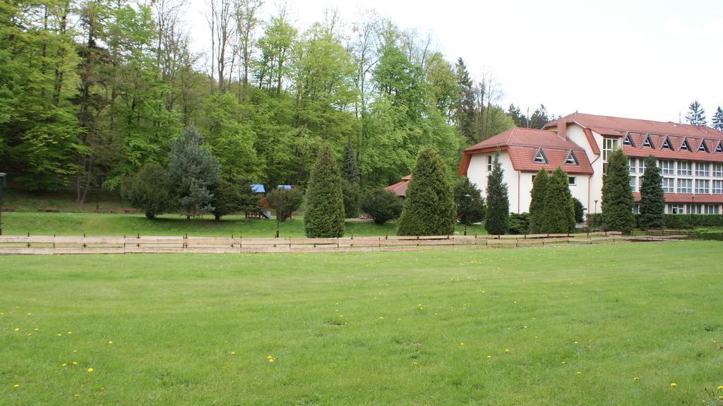 Hotel I Restauracja Złoty Las מראה חיצוני תמונה