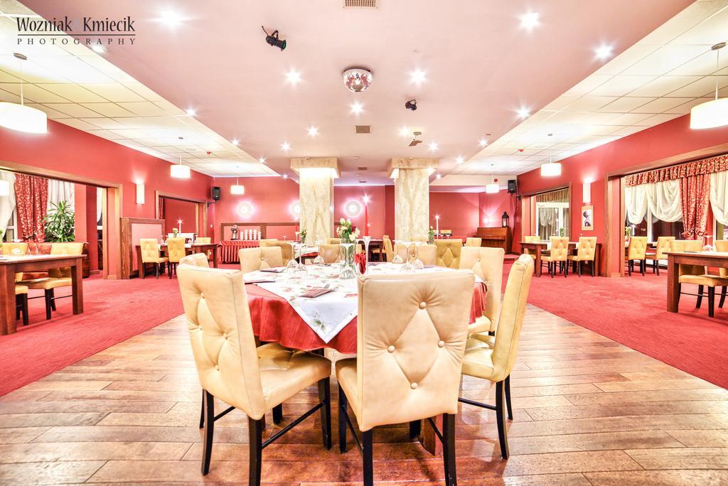 Hotel I Restauracja Złoty Las מראה חיצוני תמונה